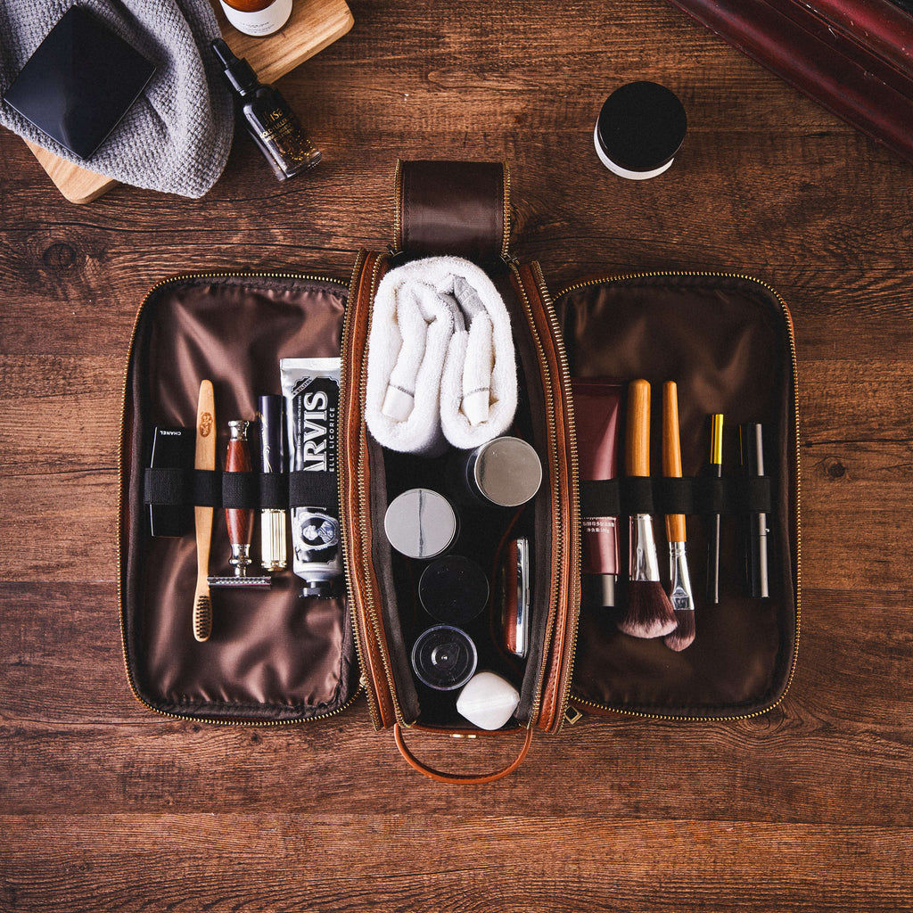 Personalized Groomsmen Gift, Men's Toiletry Bag, Vegan Leather Dopp Kit, Men's Travel Case