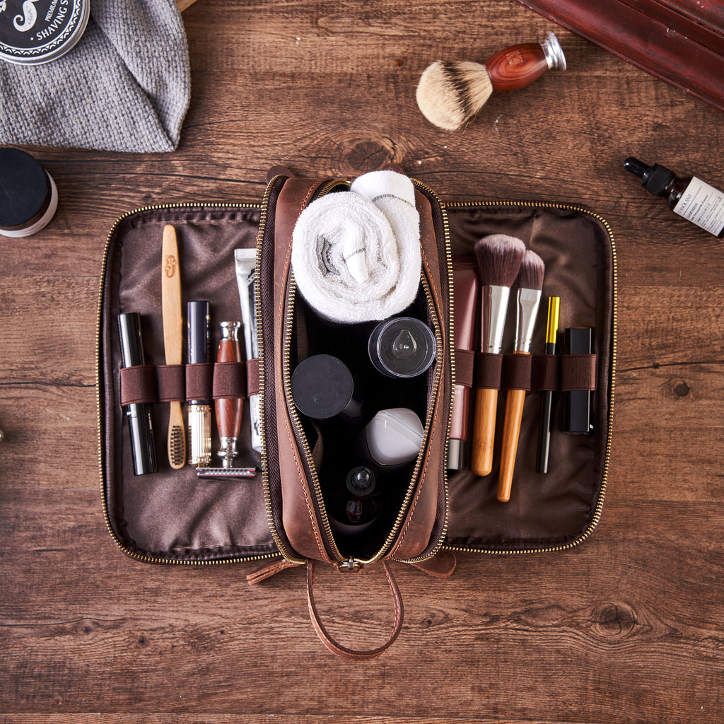 Personalized Groomsmen Gift, Cusotm Leather Toiletry Bag, Leather Dopp Kit, Men's Shaving Kit