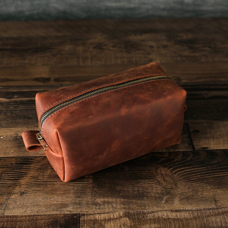 Groomsmen Gift Personalized Leather Toiletry Bag, Leather Dopp Kit