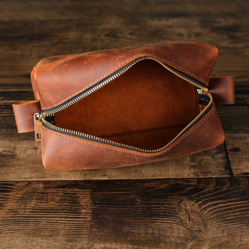 Groomsmen Gift Personalized Leather Toiletry Bag, Leather Dopp Kit